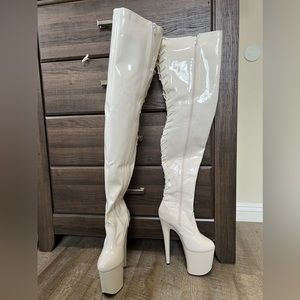 Hella Heels LipKit Thicc Thigh High - No Angel - 8 INCH